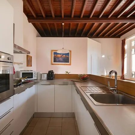 Sleeps 6 *